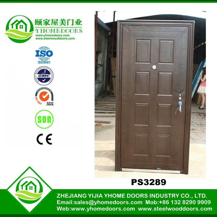 door trim	doors to large living room,electric folding door